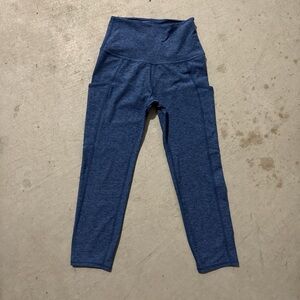 Kirkland Signature Women's Leggings in Heather Blue